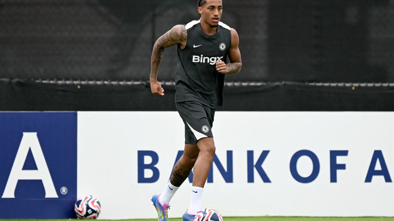 Chelsea confia em João Pedro contra Palmeiras após investir R$ 4 bilhões em atacantes