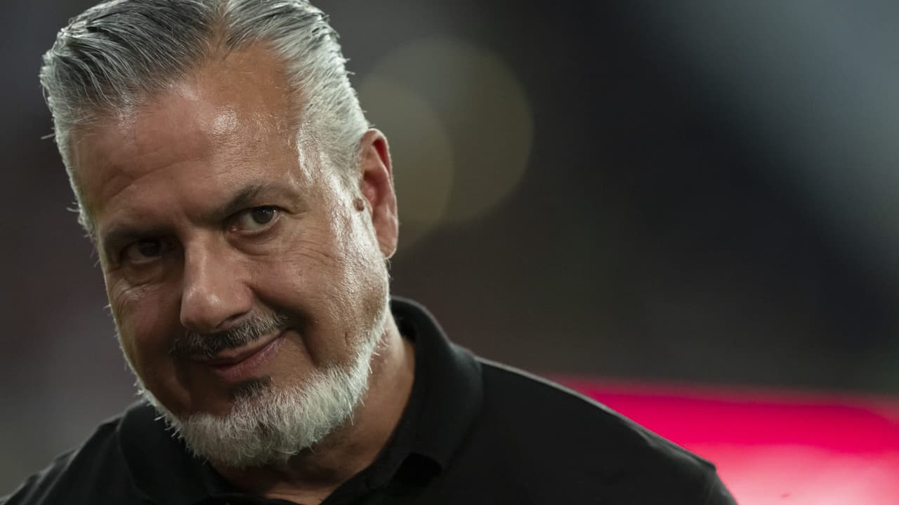Flamengo se manifesta após notícia sobre acerto verbal com Saúl