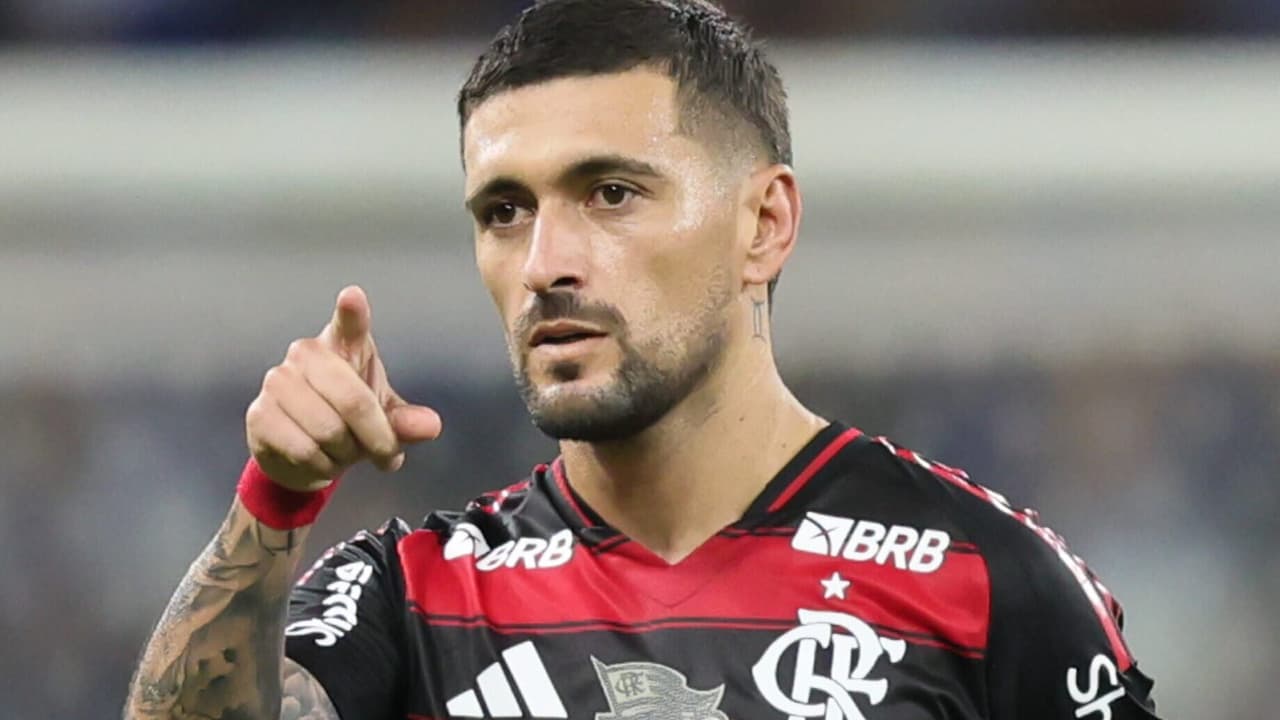Recado de Arrascaeta elogiando De La Cruz após polêmica com Flamengo: Ídolo