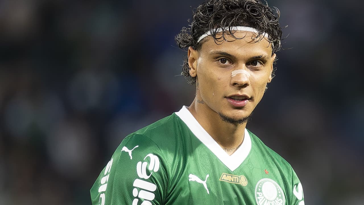 Ríos se declara ao Palmeiras e promete retorno em breve.