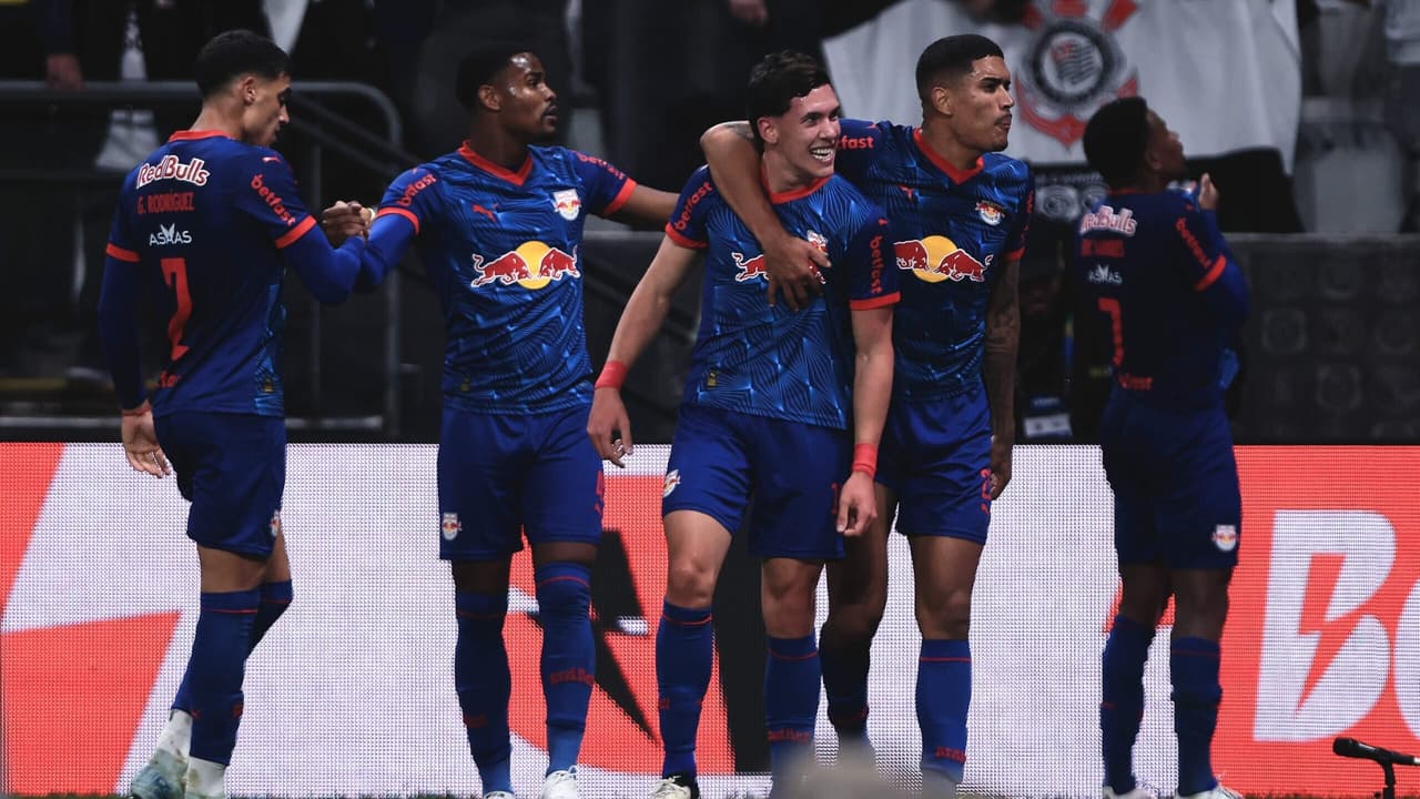 Crise no Corinthians evidenciada em derrota e vaias contra Red Bull Bragantino.