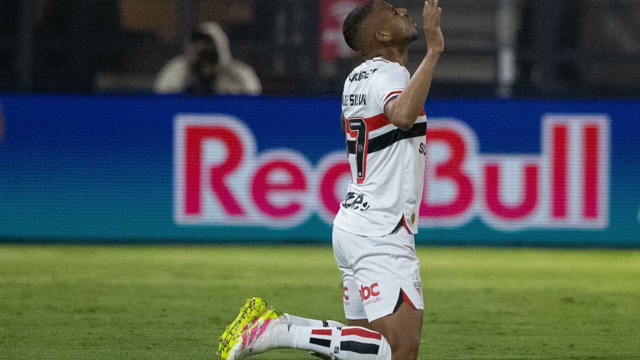 São Paulo e Red Bull Bragantino empatam em partida eletrizante pelo Brasileirão
