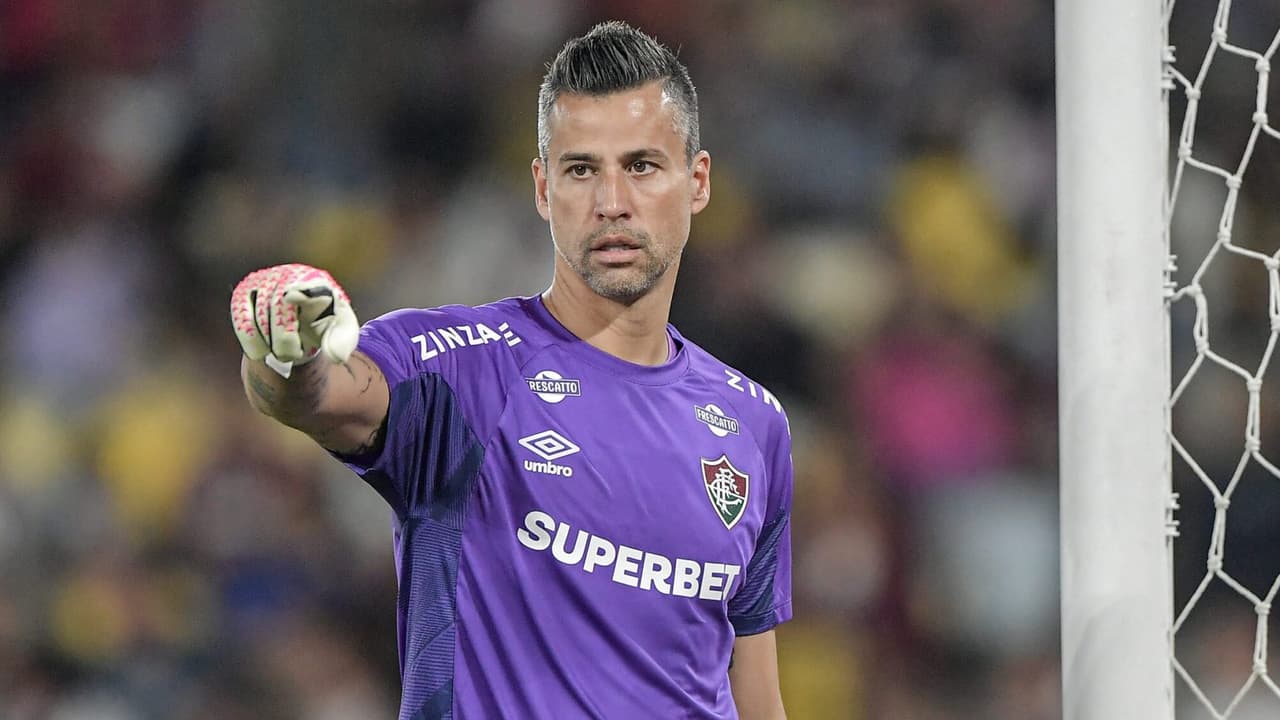 Jornalistas surpresos com falha de Fábio em Fluminense x Palmeiras.