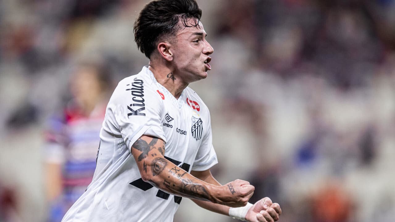 Barreal projeta duelo entre Santos e Flamengo: 'Vai ser um jogo complicado'