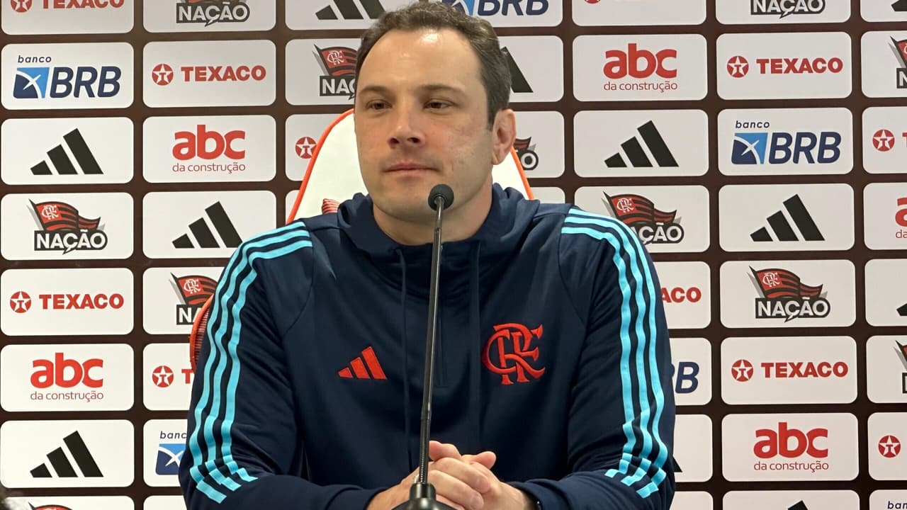 novo técnico do sub-20 do Flamengo, Bruno Pivetti, destaca honra em sua chegada.