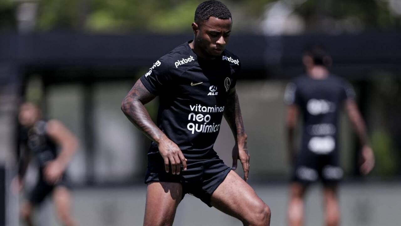 Negociação com Clube dos EUA Esfria, Palacios Continua no Corinthians