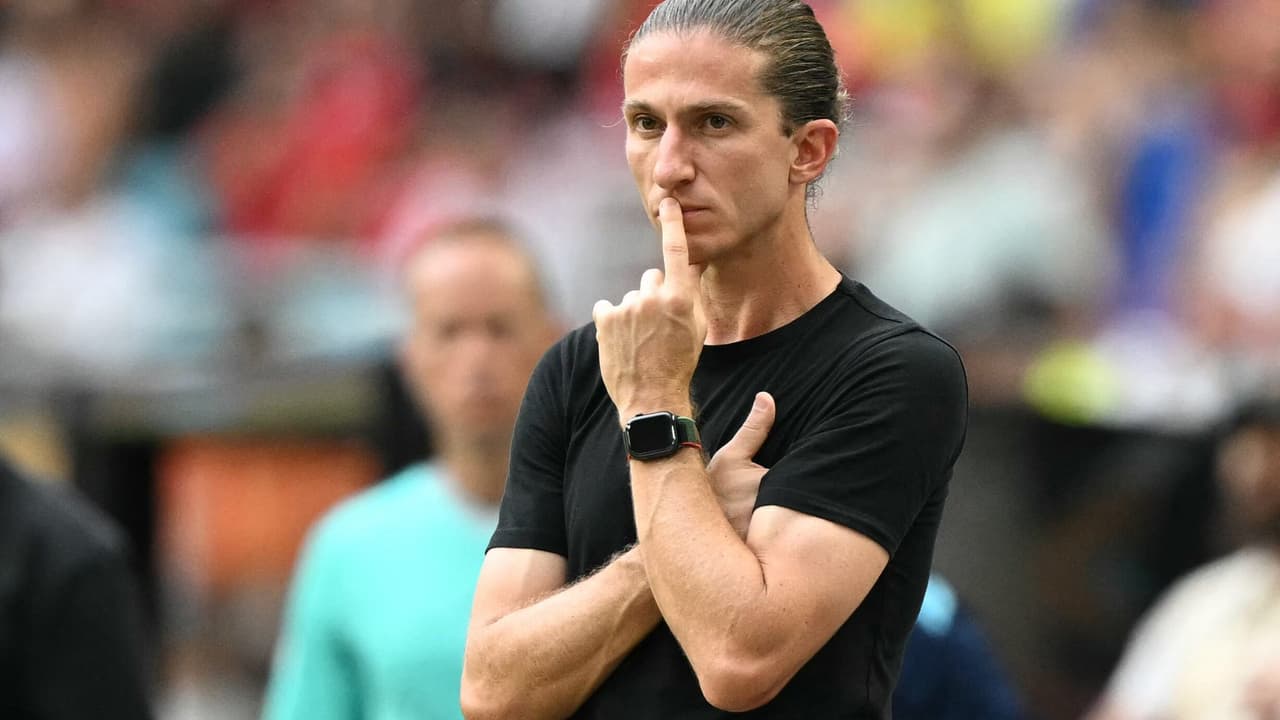 Opinião de Torcedores do Flamengo sobre Comentário de Filipe Luís sobre Pedro