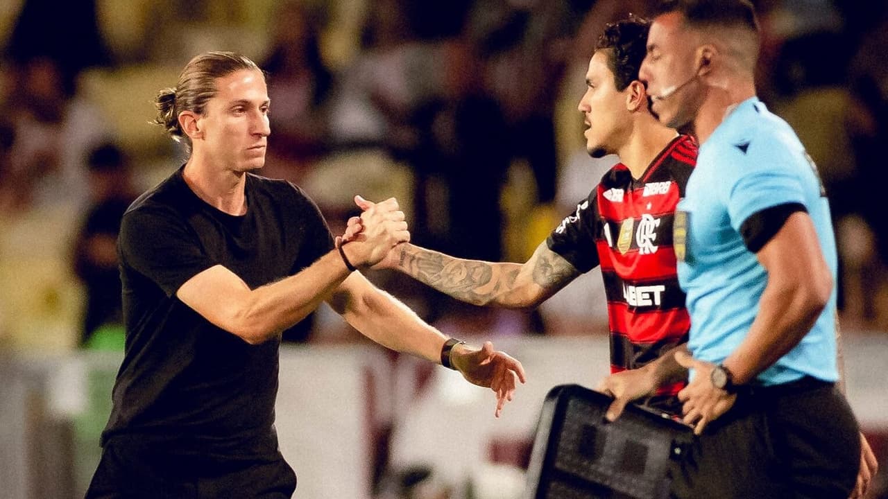 Pedro fora do time titular: escalação do Flamengo contra o RB Bragantino.