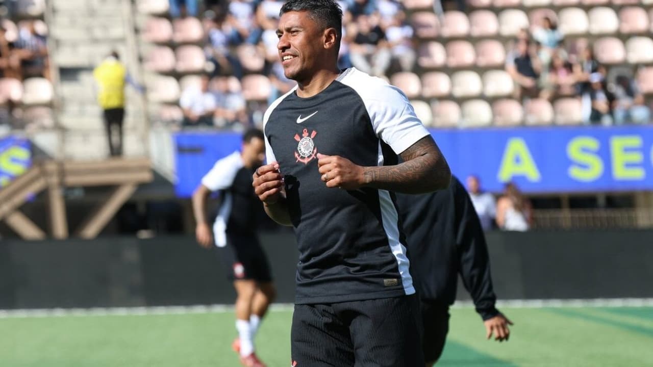 Corinthians empata com Boca Juniors em reencontro histórico da Libertadores.