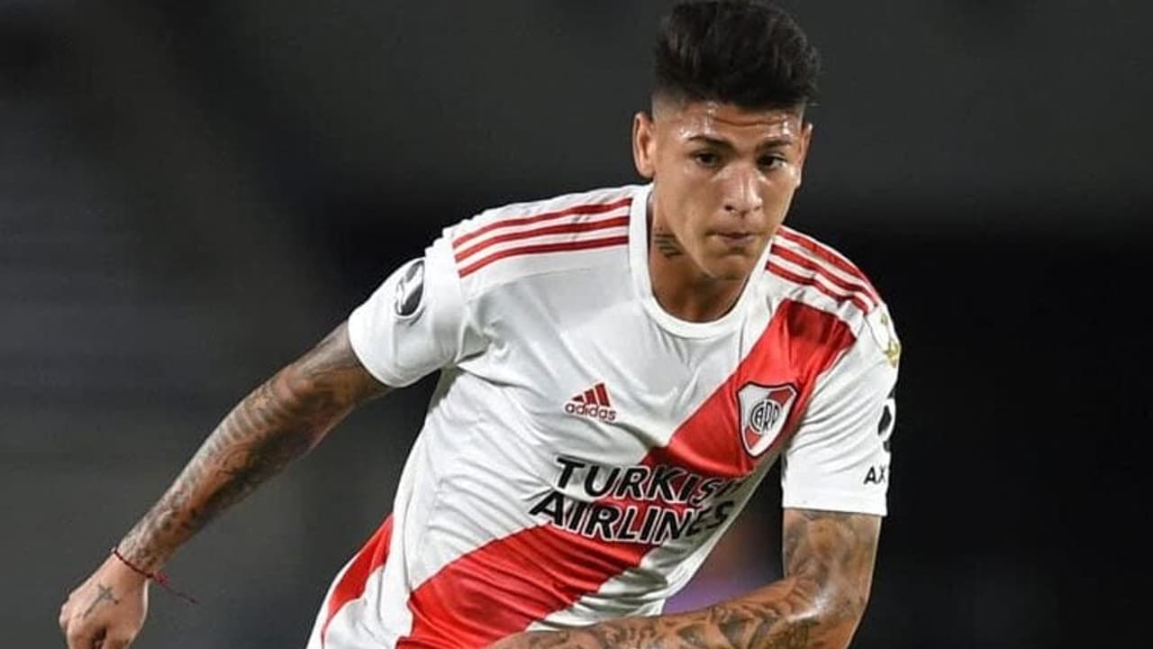 Torcedores do River Plate criticam acerto do Flamengo com Carrascal: Pé frio
