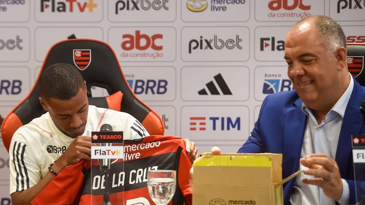 Marcos Braz ironiza médico do Flamengo após declaração sobre De La Cruz