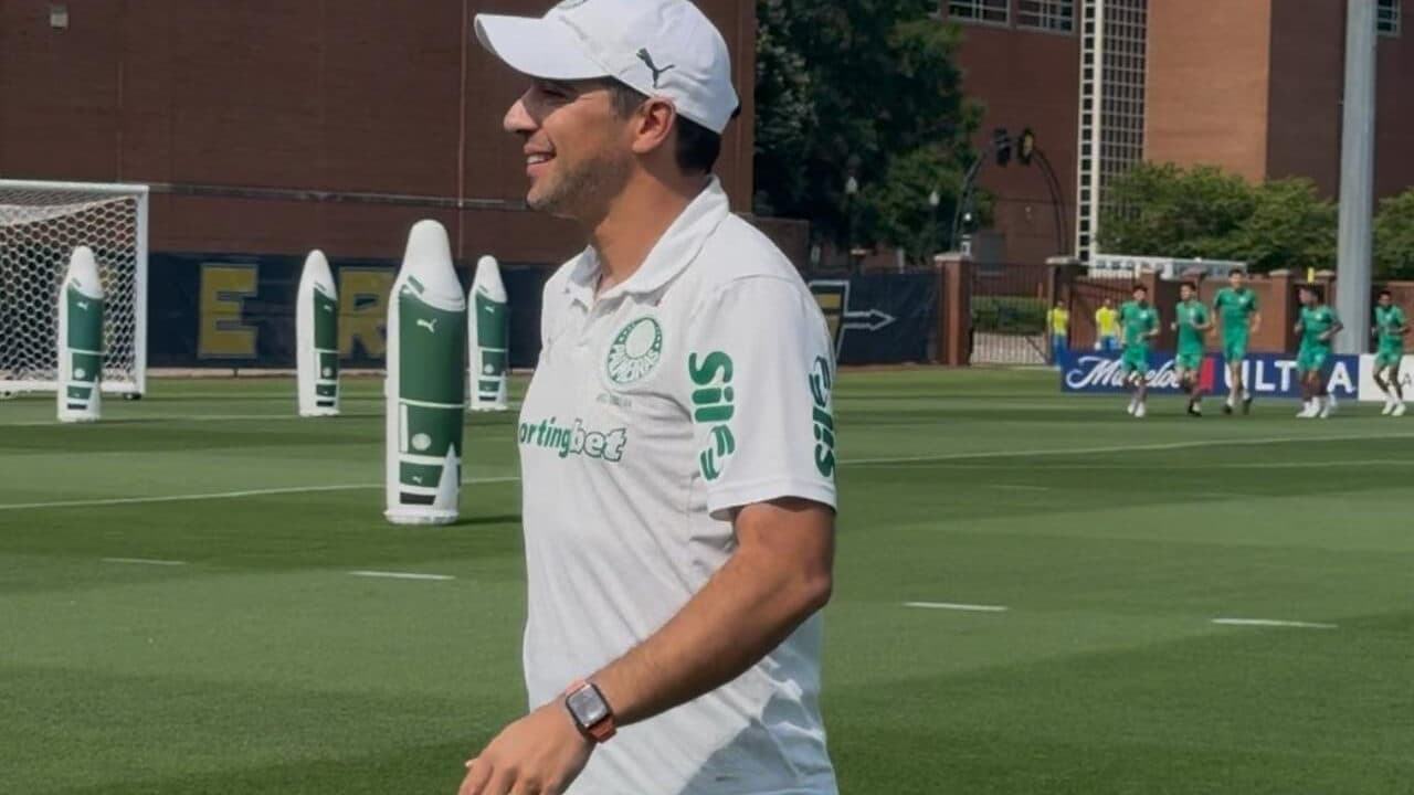 Palmeiras domina competições eliminatórias sob liderança de Abel Ferreira; confira estatísticas.