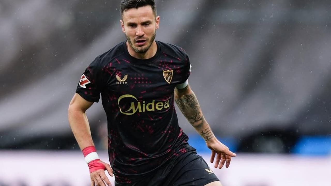 Saúl Ñíguez desembarca no Rio de Janeiro para fechar com o Flamengo.