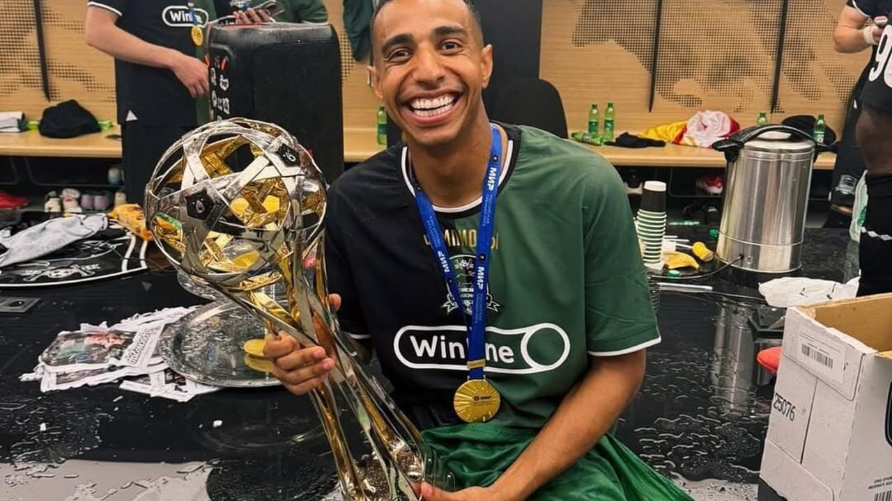 Victor Sá entra nos planos do Corinthians para reforçar o elenco