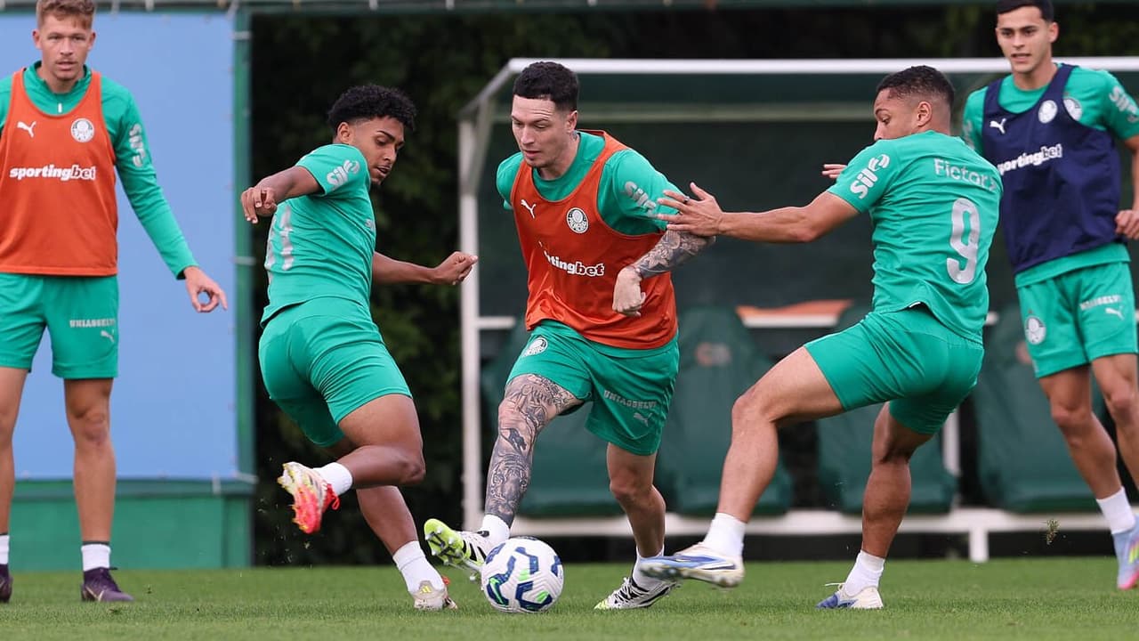 Palmeiras busca primeira vitória em casa com treinos e escalação provável.