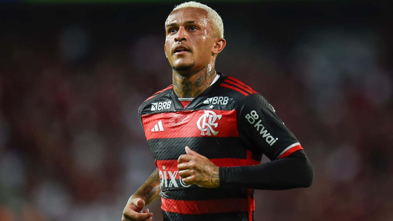 Wesley se despede do Flamengo com mensagem de despedida para torcida.