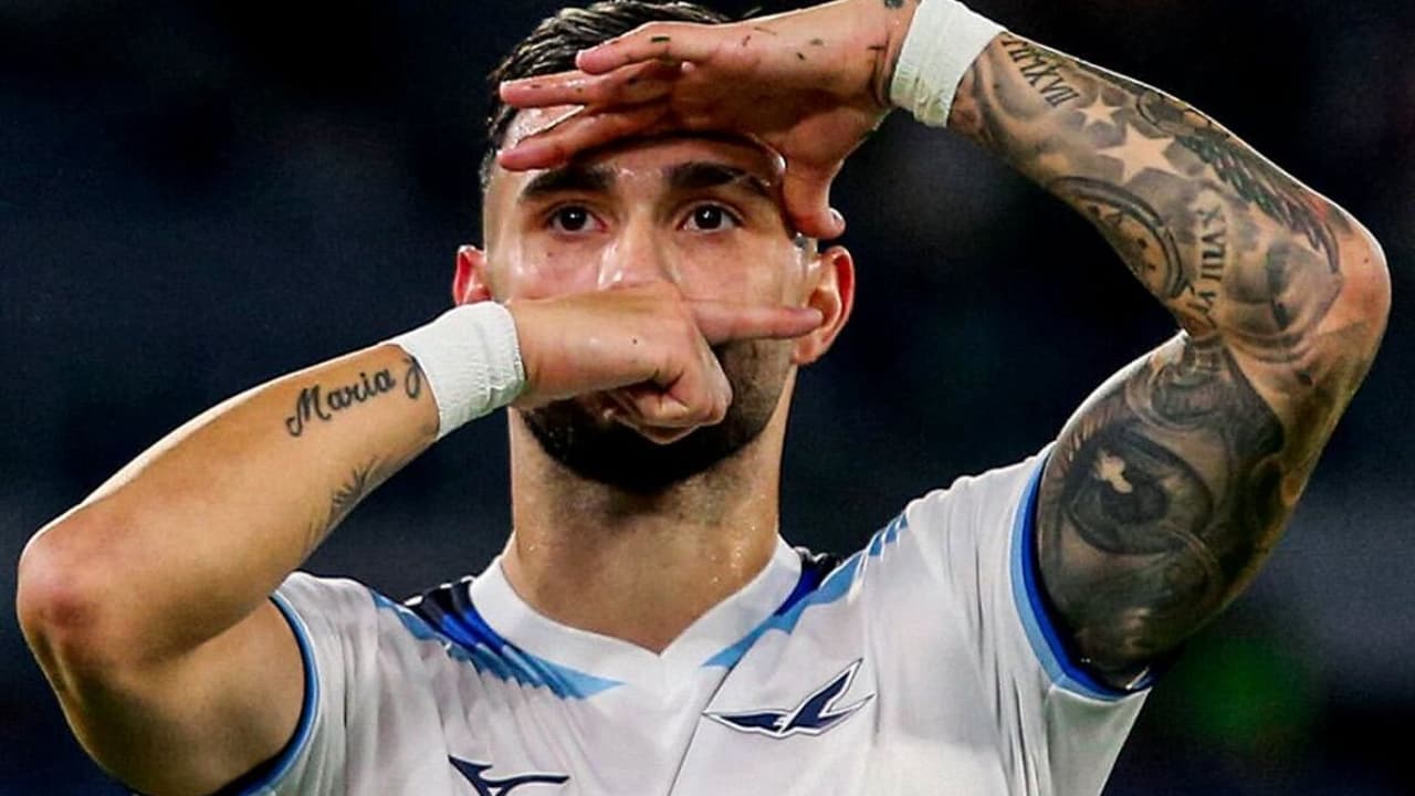 Flamengo negocia contratação de atacante da Lazio, relata jornalista