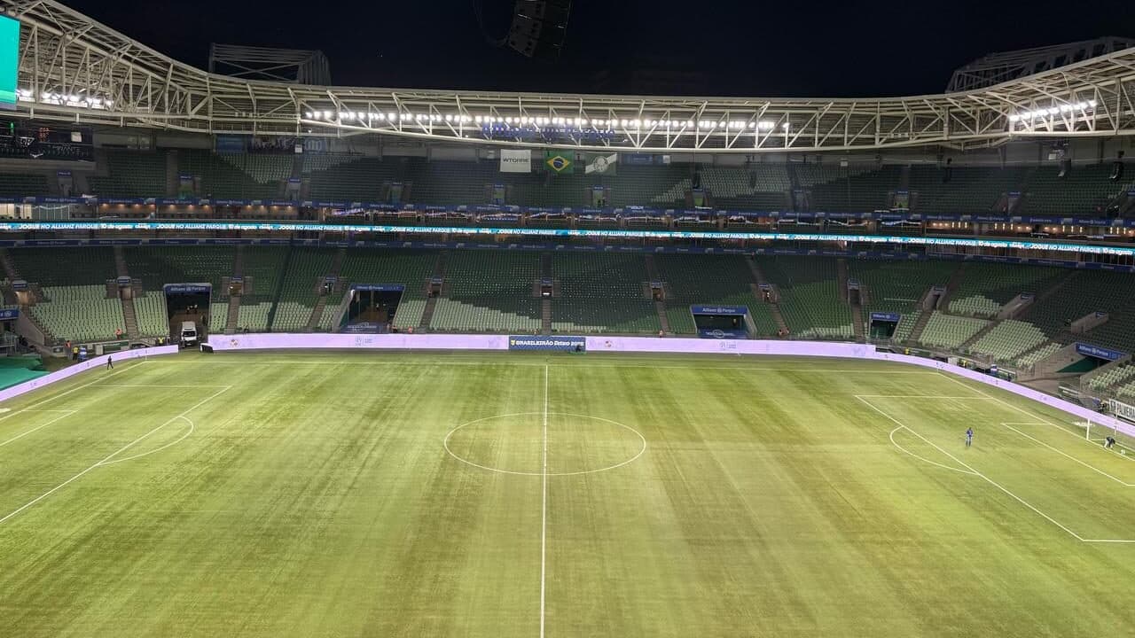 Gramado do Allianz causa atrito entre Abel, elenco e direção do Palmeiras