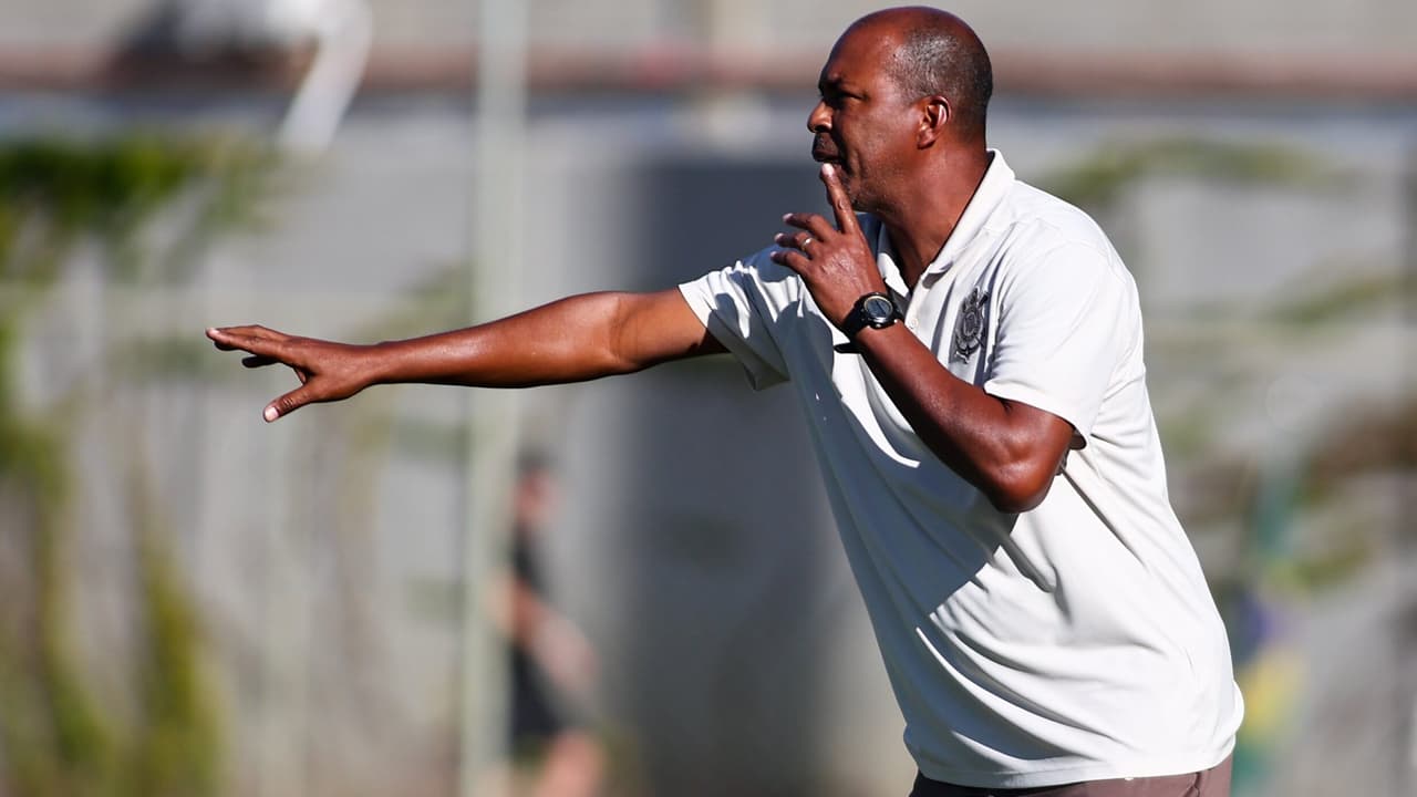 Corinthians dispensa Orlando Ribeiro da equipe sub-20