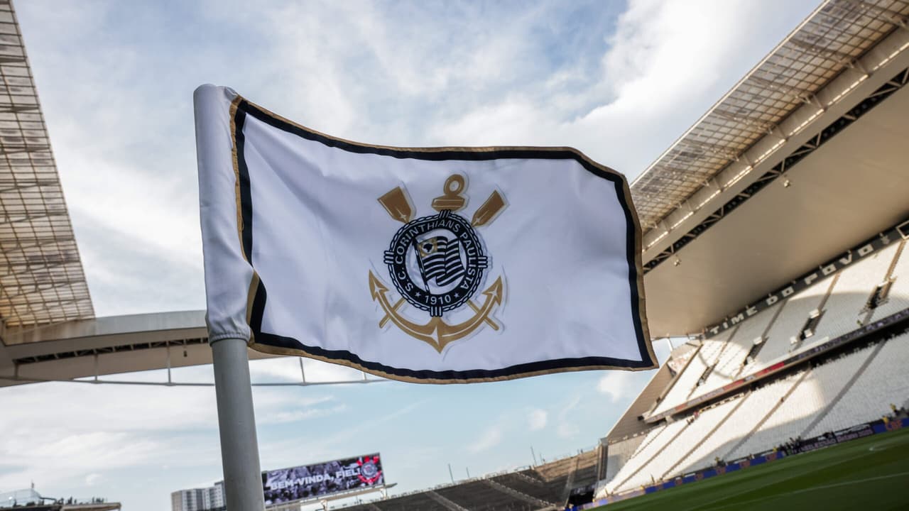 Corinthians efetua pagamento da 1ª parcela de premiações atrasadas aos jogadores