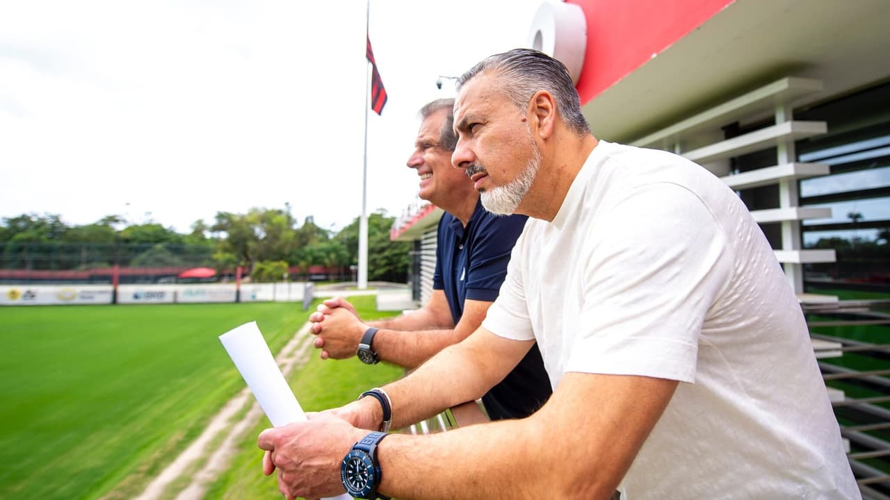 Vazamentos constantes colocam diretoria do Flamengo sob pressão