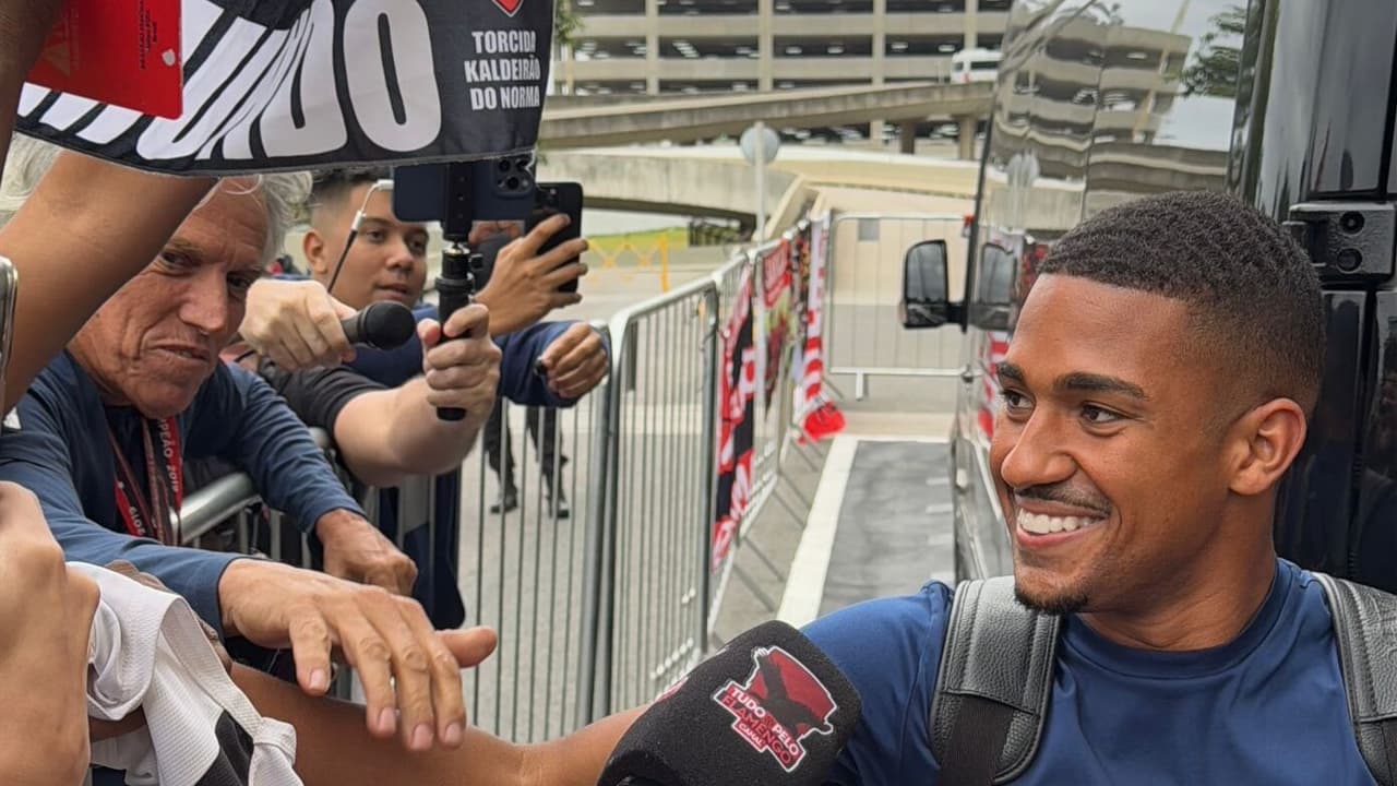 Rivais criticam declarações de Samuel Lino no Flamengo: estratégia arriscada.