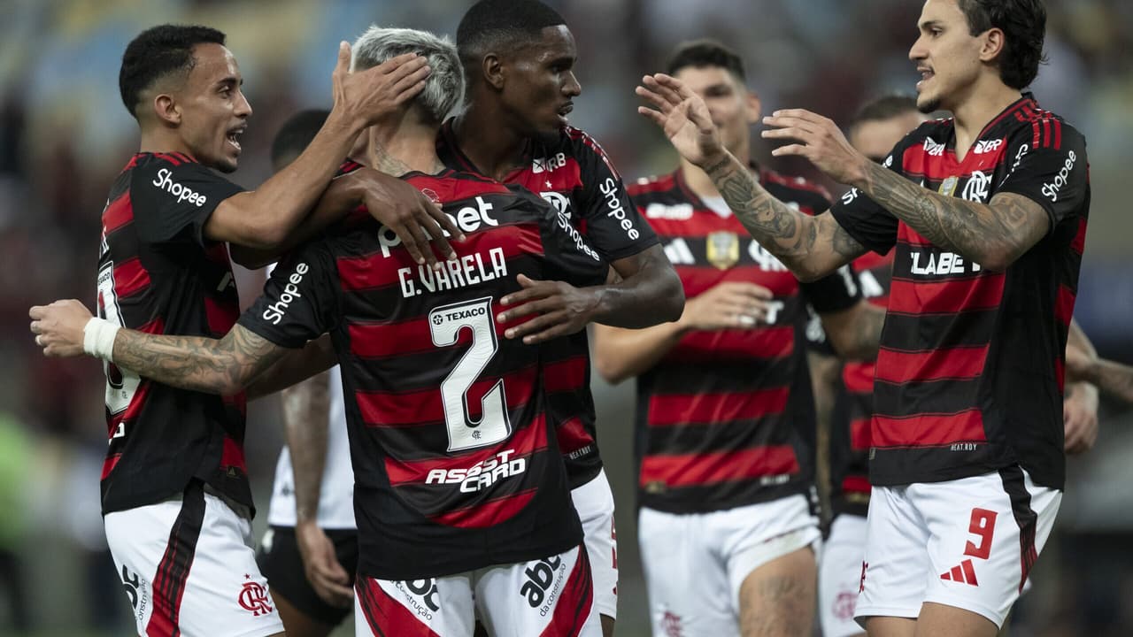 Confira a lista de jogadores do Flamengo disponíveis para assinar pré-contrato