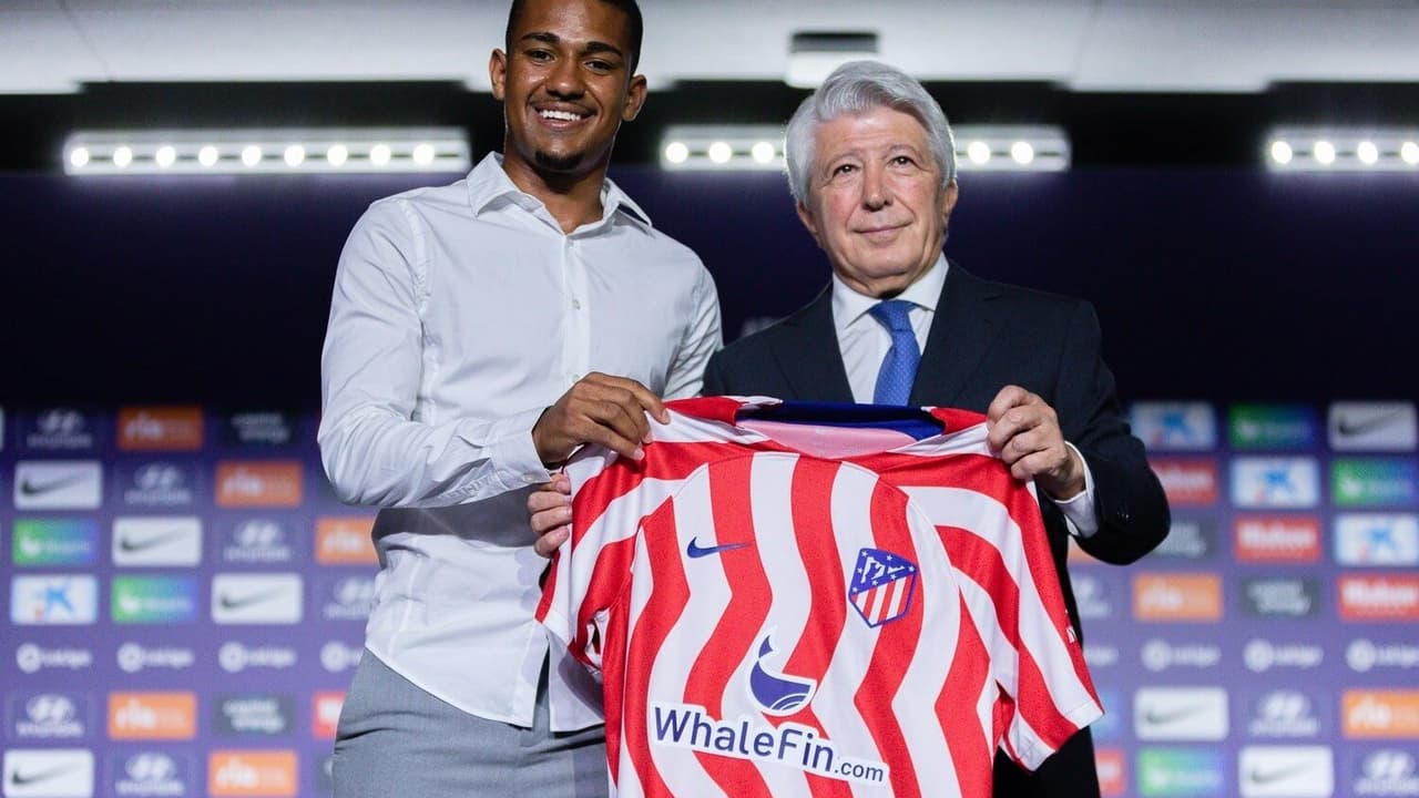 Atlético de Madrid anuncia saída de Samuel Lino para reforçar Flamengo