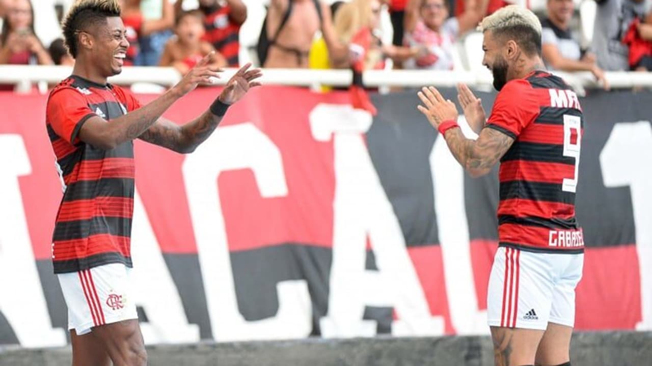 Ídolos do Flamengo com passagens pelo Santos: conexão de craques do futebol brasileiro