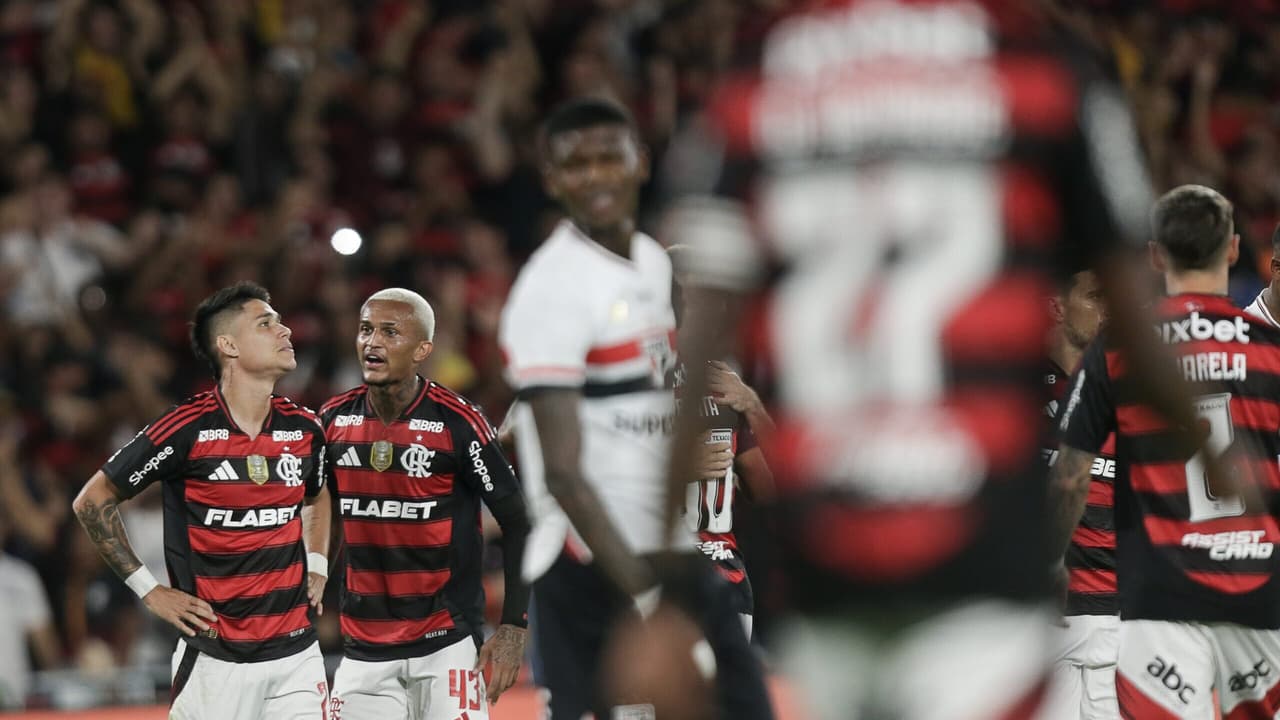 Luiz Araújo assume protagonismo no ataque do Flamengo com a lei do ex