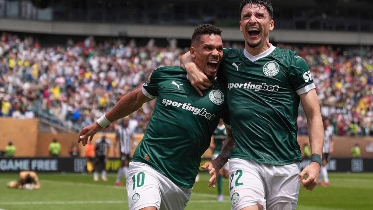 Palmeiras elimina rivais e avança para a semifinal com atuação avassaladora.
