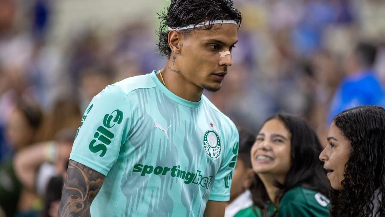 Roma planeja proposta elevada para contratar Richard Ríos do Palmeiras