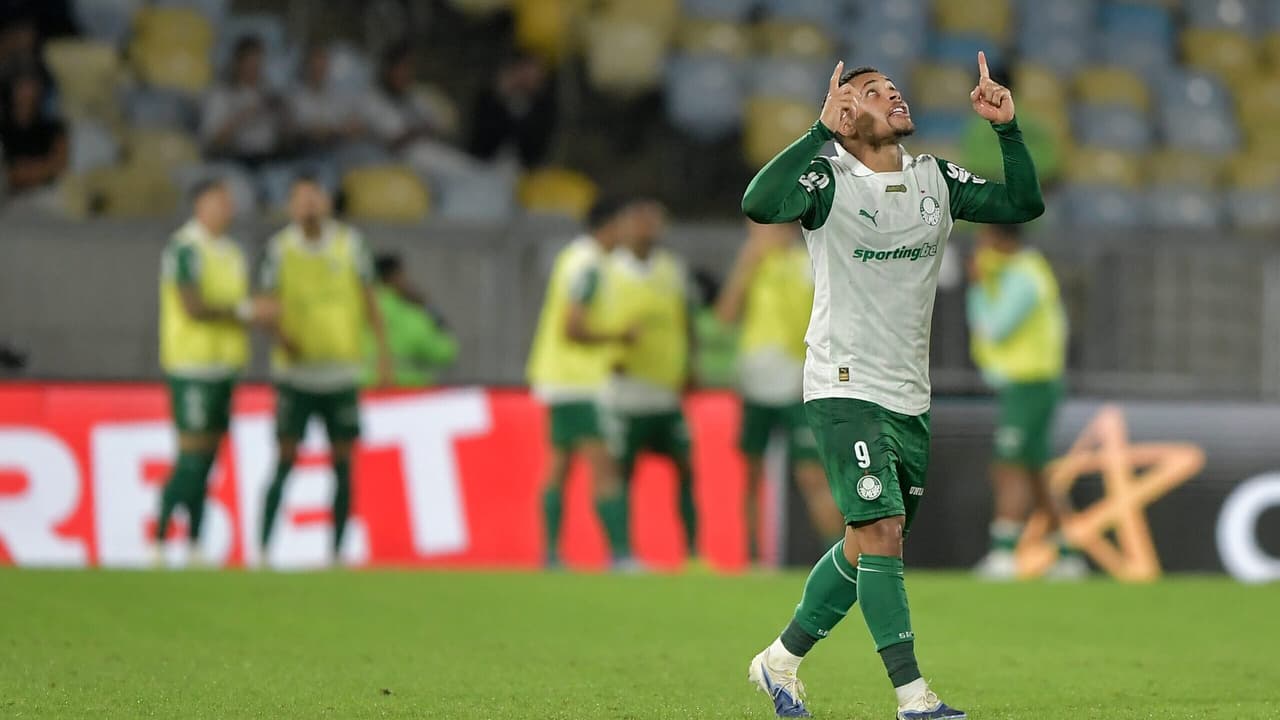 Maracanazo do Atacante Vitor Roque Ganha Destaque em Jornal Espanhol