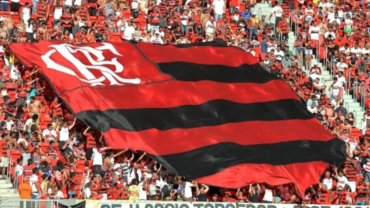 Flamengo fecha parceria para investir em ônibus elétrico de BYD.