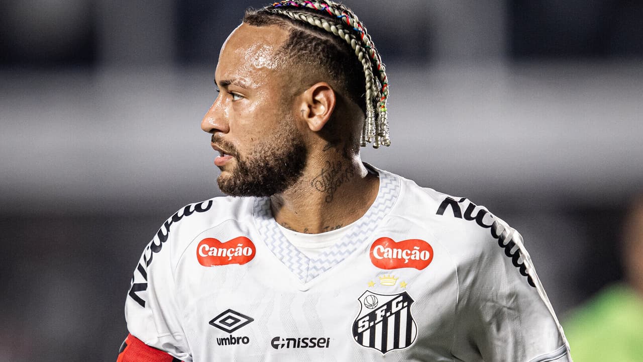 Neymar expressa apoio a declaração de estrela do Corinthians