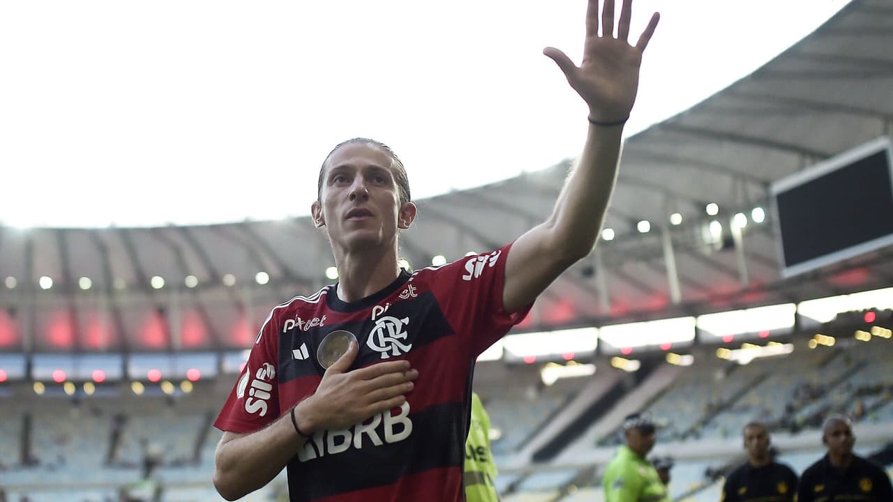 Atuação impressionante de Filipe Luís em Flamengo x Internacional reacende memórias dos torcedores