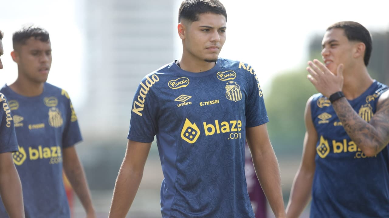 Santos recebe proposta milionária de clube europeu por atacante