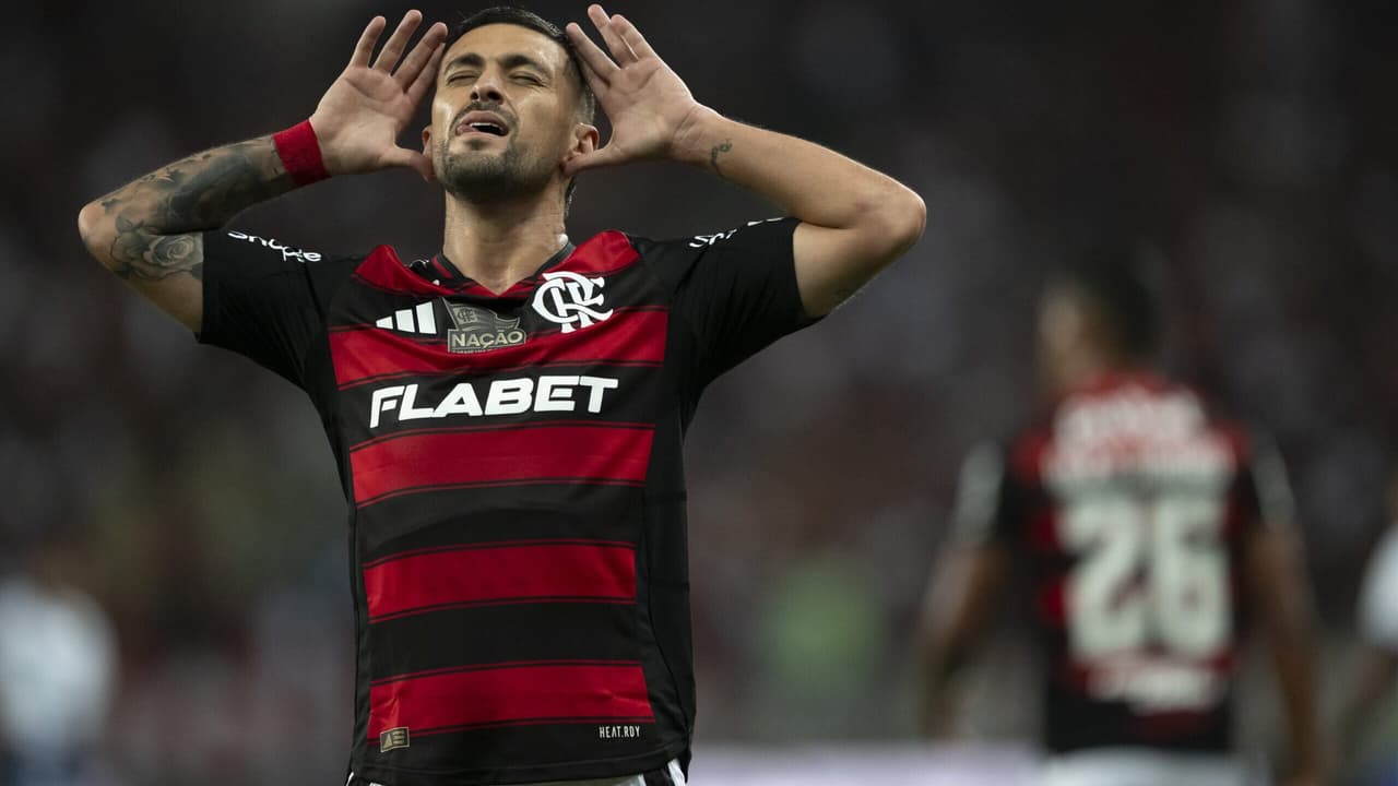 Declaração de Arrascaeta, do Flamengo, revolta rivais: 'Lavagem cerebral'