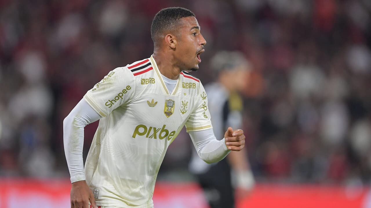 Estreia de Samuel Lino pelo Flamengo causa polêmica entre rivais do clube