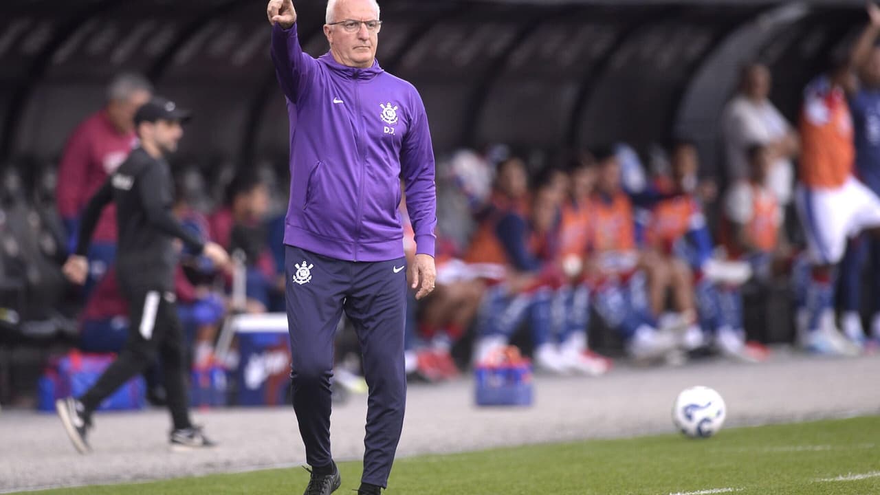 Corinthians faz experiências no Brasileirão e se aproxima da zona de rebaixamento