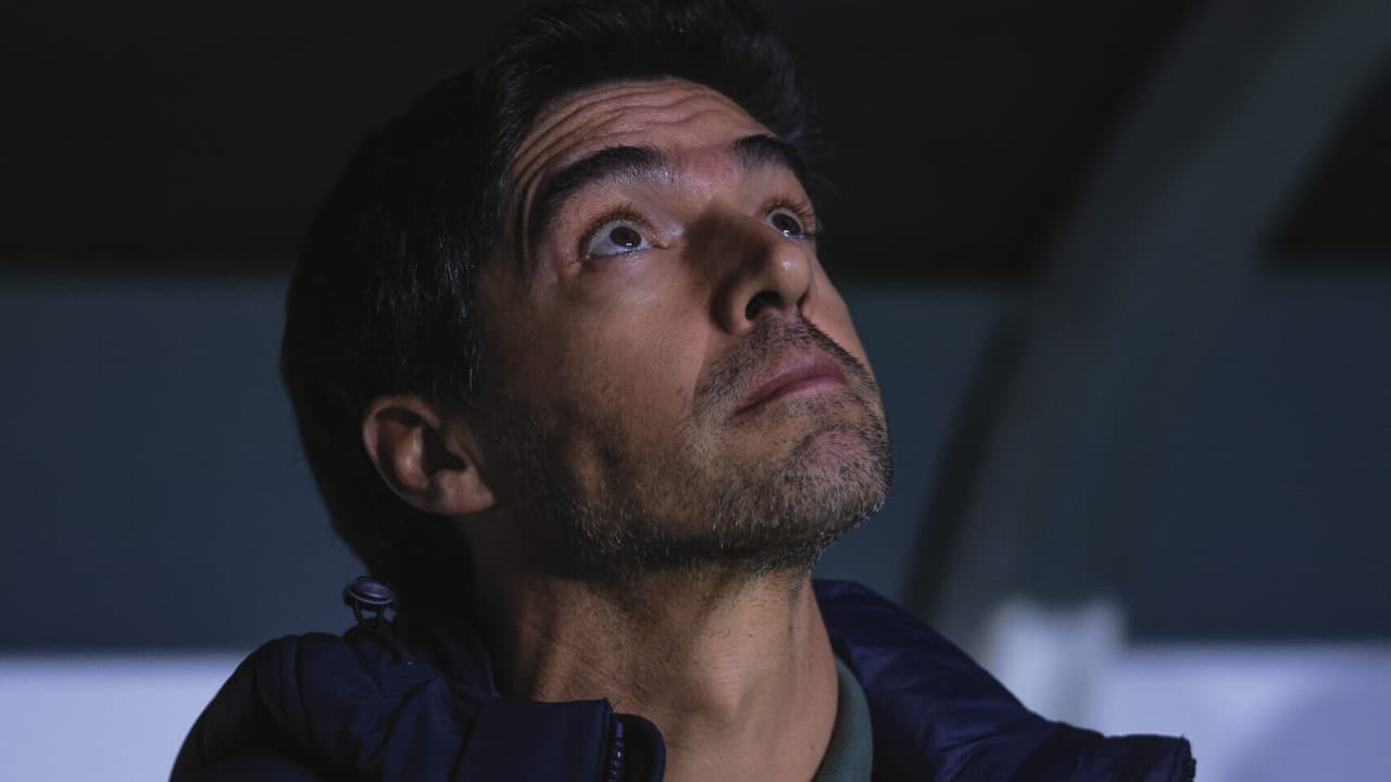 Palmeiras deixa de lado lema de Abel e é vaiado em derrota na Copa do Brasil