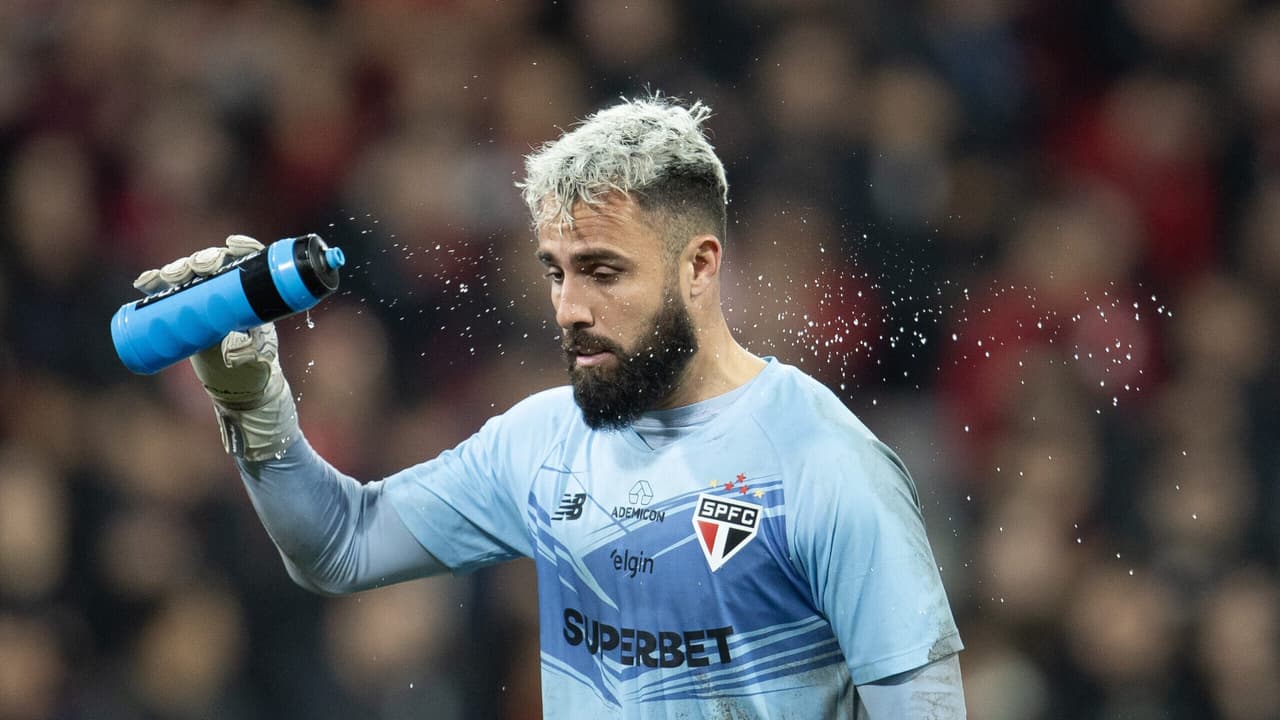 Jandrei pode deixar o São Paulo e negocia com time da Série A