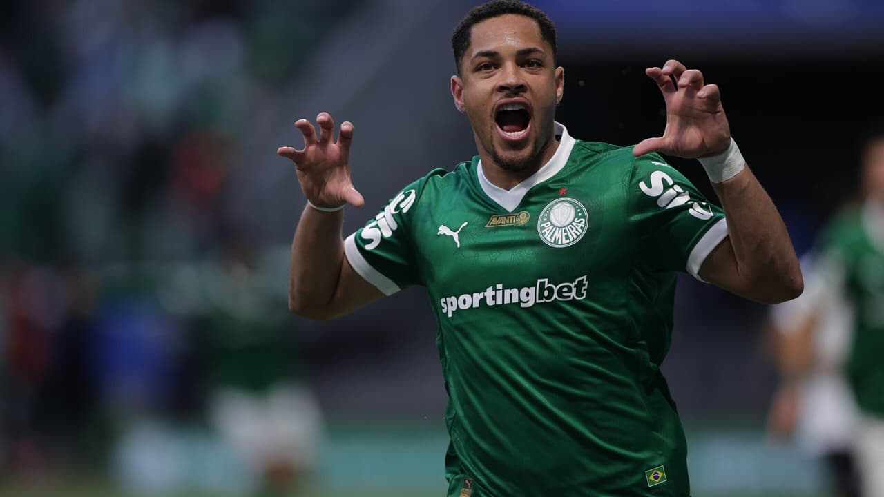 Palmeiras Alivia Tensão em Reencontro Com Torcida, Destaque Para Vitor Roque