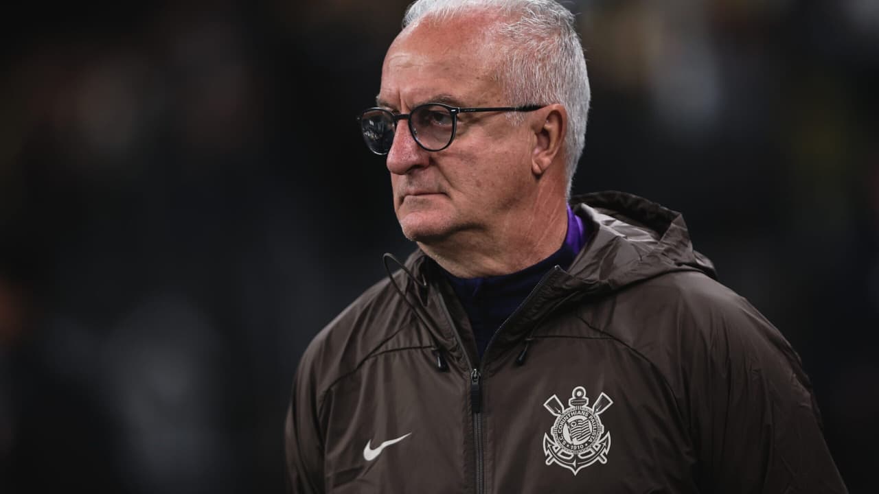 Dorival Júnior otimiza processos no Corinthians e evidencia limitações do elenco