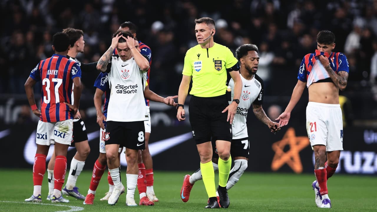 Garro lamenta revés do Corinthians e destaca necessidade de reagir com urgência