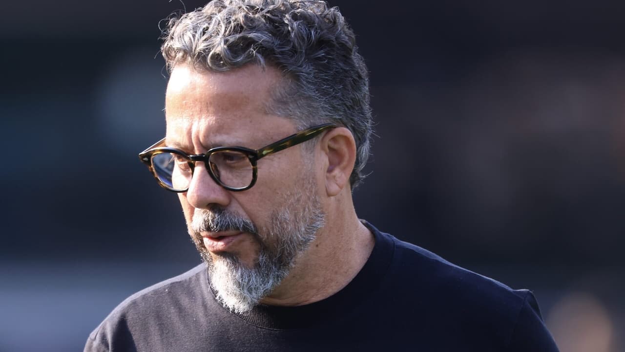 Cléber Xavier se despede do Santos pelas redes sociais: 'Meu respeito e gratidão'