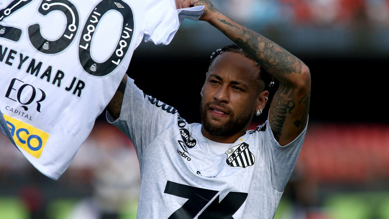 Em meio à procura por um novo técnico, Santos se reapresenta no CT Rei Pelé