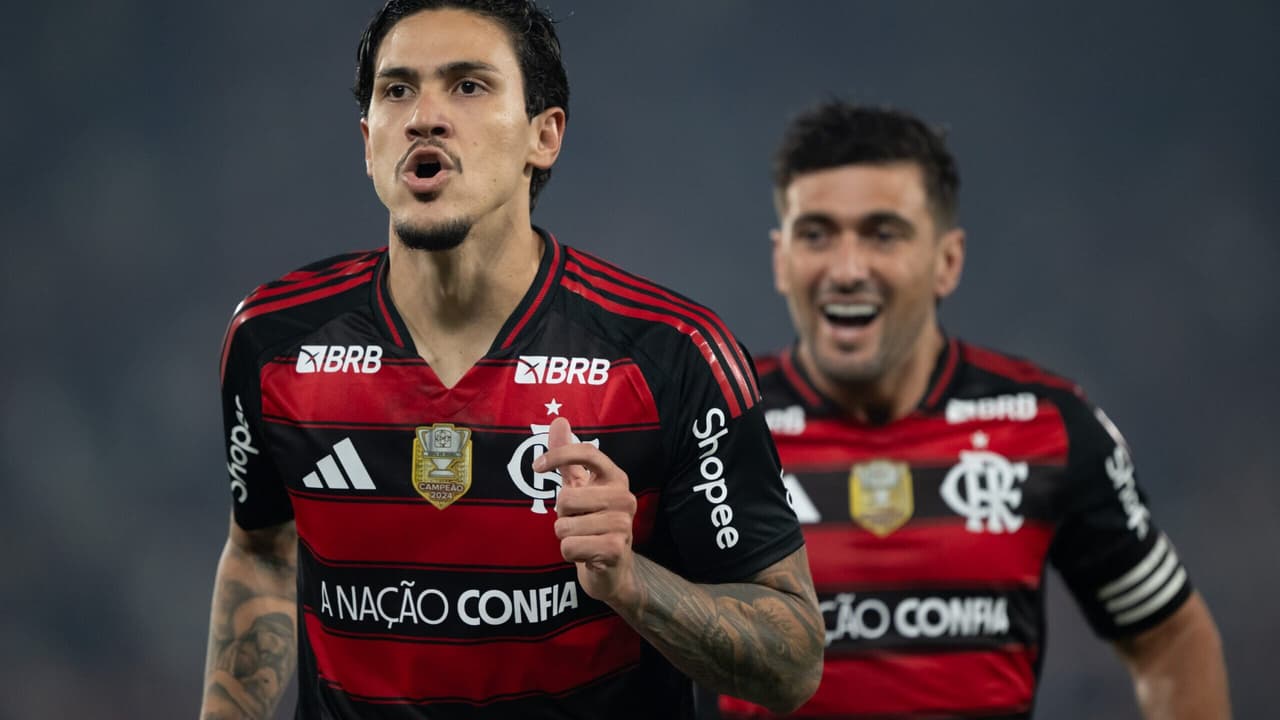 Pedro se destaca no Flamengo e ganha elogios de Filipe Luís