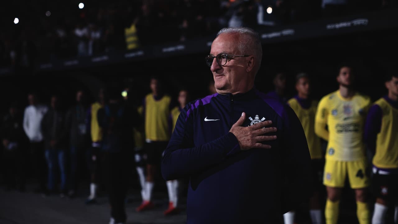 Dorival Jr. comenta empate do Corinthians em coletiva; veja a entrevista ao vivo