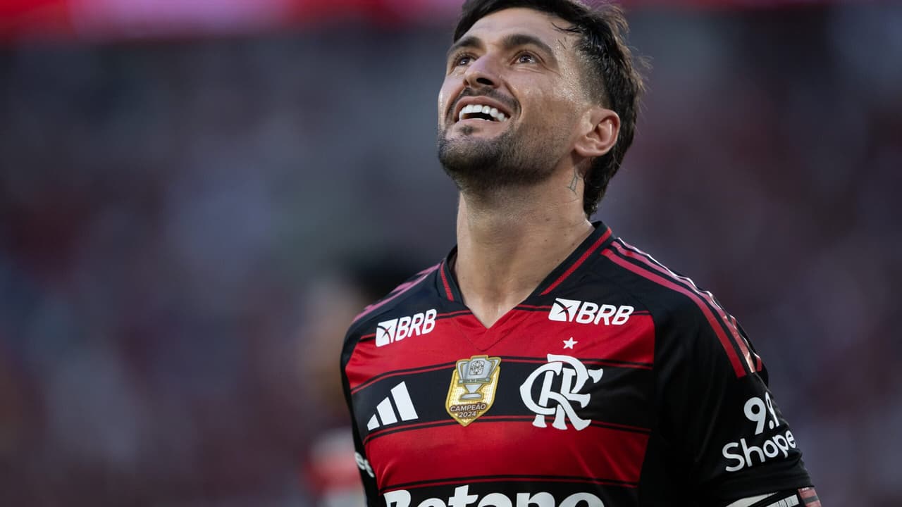 Arrascaeta critica empate do Flamengo contra o Grêmio: Fizemos de tudo